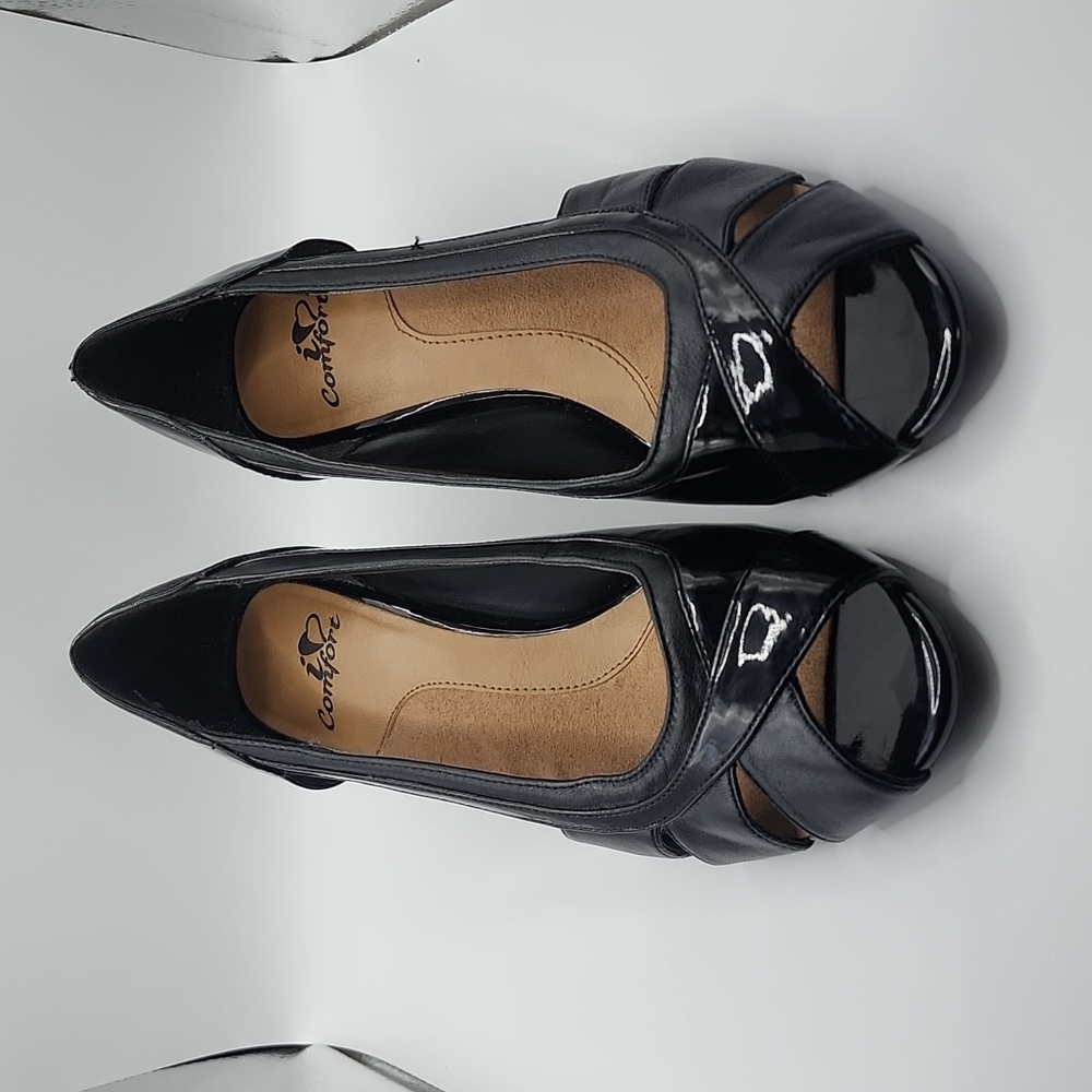 I "heart" Comfort  black size 8.5 heels